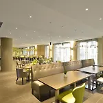 Hotel Mercure Ferrand Centre Jaude 4*