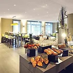 メルキュール クレルモン フェラン サントル ジュード 4*