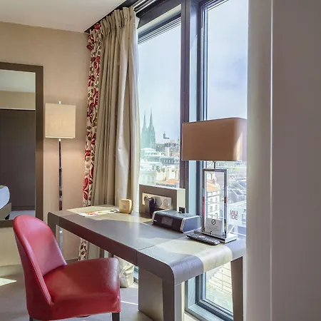 Mercure Ferrand Centre Jaude فندق 4*