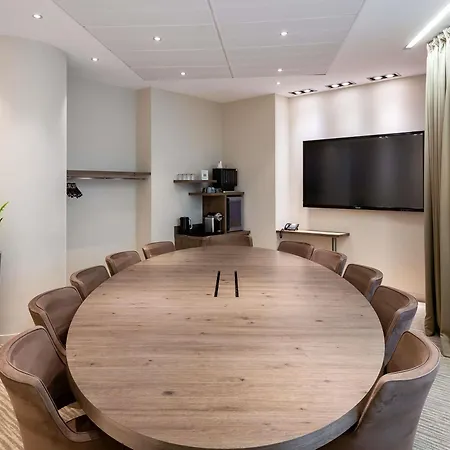 فندق Mercure Ferrand Centre Jaude كليرمونت-فيراند
