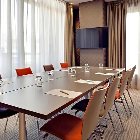 Hotel Mercure Ferrand Centre Jaude 4*